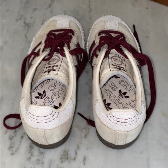 Adidas Samba OG "Wonder White/Maroon" sneakers. Women’s Size 8. WORN ONCE. - Picture 5 of 7